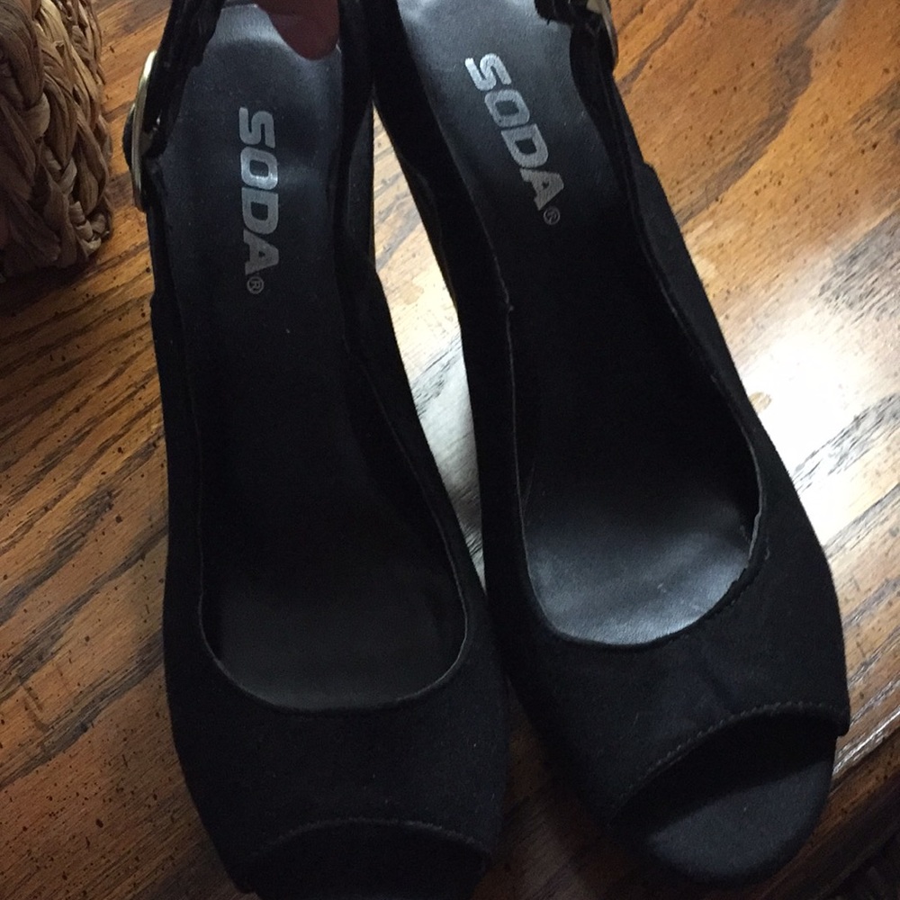 🛑SOLD🛑Soda Black Wedges🛑 - Picture 2 of 5